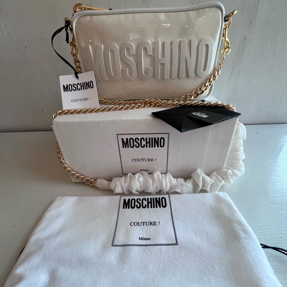 MOSCHINO Patent Leather Logo Shoulder Bag White - Picture 14 of 14